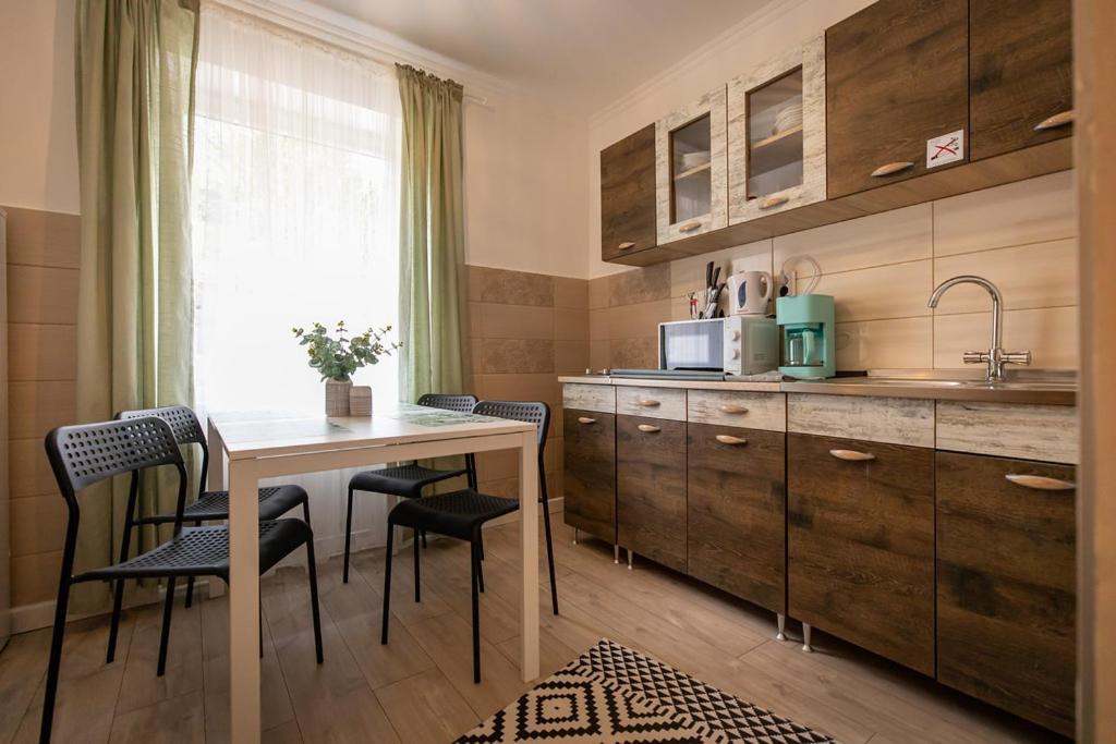 Lilla Vendégház Miskolc Exterior foto